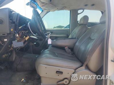 Zdjęcie 7 z 14 samochodu: 2004 CHEVROLET TAHOE C1500 VIN:1GNEC13V64R303447 - miniatura