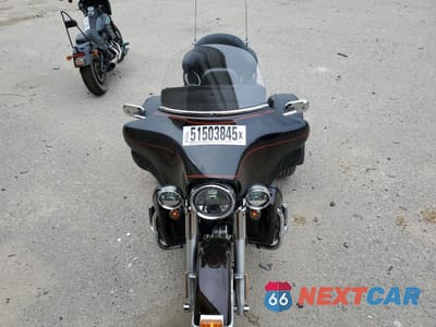 Piąte zdjęcie samochodu w środku: 2011 HARLEY-DAVIDSON FLHTCUTG VIN:1HD1MAM15BB853484 - miniatura