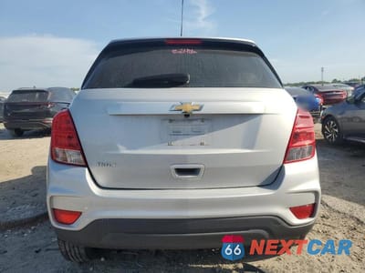 Zdjęcie 6 z 12 samochodu: 2017 CHEVROLET TRAX LS VIN:3GNCJKSB8HL272855 - miniatura