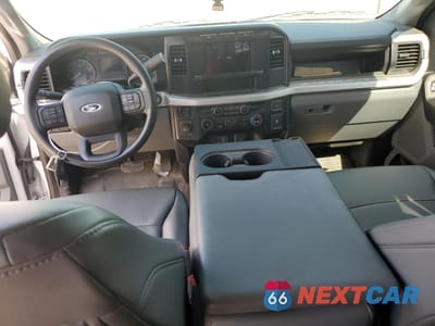 Zdjęcie 8 z 15 samochodu: 2023 FORD F450 SUPER DUTY VIN:1FD0W4HT4PEC92359 - miniatura
