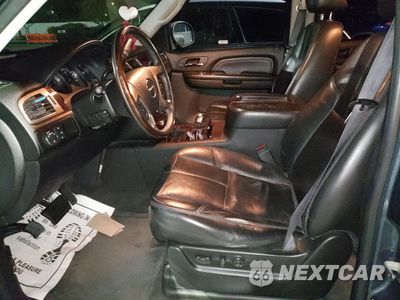 Zdjęcie 7 z 12 samochodu: 2007 GMC YUKON DENALI VIN:1GKFK63817J333034 - miniatura