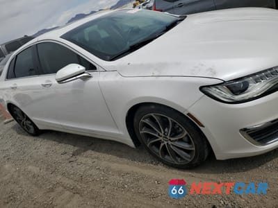 Czwarte zdjęcie samochodu z boku: 2019 LINCOLN MKZ RESERVE I VIN:3LN6L5C94KR632152 - miniatura