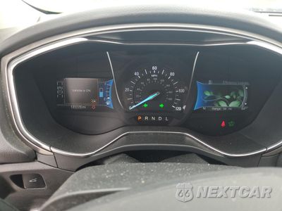 Zdjęcie 9 z 13 samochodu: 2017 FORD FUSION SE HYBRID VIN:3FA6P0LUXHR409452 - miniatura