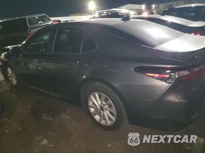 Drugie zdjęcie samochodu z przodu: 2021 TOYOTA CAMRY LE VIN:4T1C11AKKMU519521 - miniatura