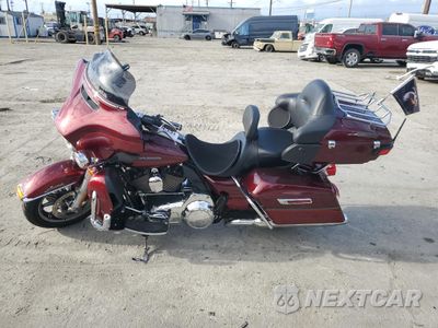 Trzecie zdjęcie samochodu z tyłu: 2016 HARLEY-DAVIDSON FLHTKL ULTRA LIMITED LOW VIN:1HD1KKL19GB664499 - miniatura