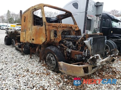 2010 VOLVO VNL SEMI TRUCK 4V4NC9EJ3AN271680 - główne zdjęcie licytacji z USA - miniatura