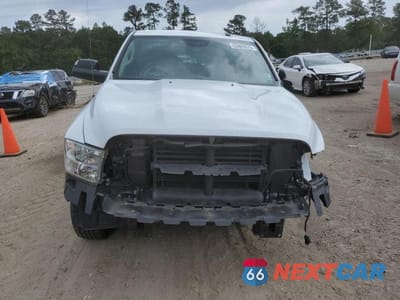 Piąte zdjęcie samochodu w środku: 2022 RAM 1500 CLASSIC TRADESMAN VIN:3C6JR6DG9NG233891 - miniatura