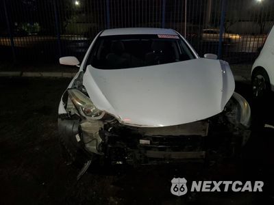 Piąte zdjęcie samochodu w środku: 2015 HYUNDAI ELANTRA SE VIN:5NPDH4AE7FH650967 - miniatura