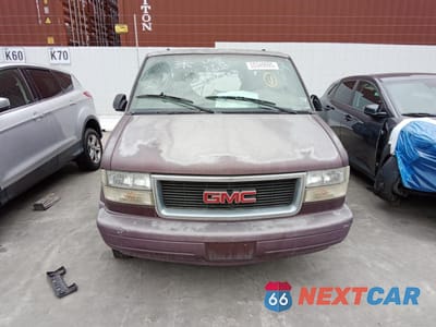 Piąte zdjęcie samochodu w środku: 1996 GMC SAFARI XT VIN:1GKDM19W2TB522130 - miniatura