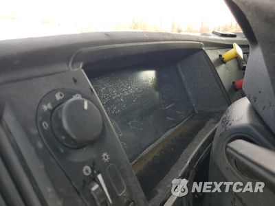 Zdjęcie 8 z 10 samochodu: 2019 VOLVO VN VNL VIN:4V4NC9EH8KN905919 - miniatura