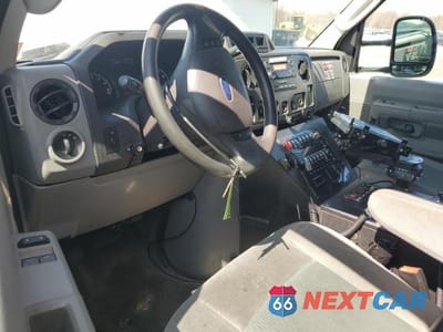 Zdjęcie 8 z 13 samochodu: 2015 FORD ECONOLINE E450 SUPER DUTY CUTAWAY VAN VIN:1FDXE4FS2FDA28895 - miniatura
