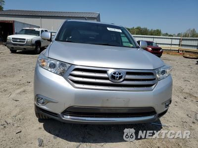 Piąte zdjęcie samochodu w środku: 2013 TOYOTA HIGHLANDER LIMITED VIN:5TDDK3EH5DS181238 - miniatura