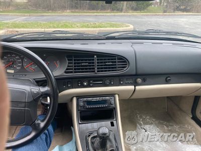 Zdjęcie 9 z 10 samochodu: 1987 PORSCHE 944 VIN:WP0AA2958HN152067 - miniatura