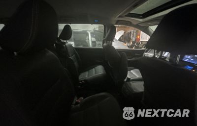 Zdjęcie 6 z 11 samochodu: 2018 TOYOTA SIENNA SE VIN:5TDXZ3DC1JS918378 - miniatura
