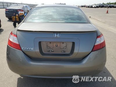 Zdjęcie 6 z 13 samochodu: 2006 HONDA CIVIC EX VIN:2HGFG11806H525470 - miniatura