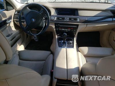 Zdjęcie 8 z 12 samochodu: 2011 BMW 750 XI VIN:WBAKC6C50BC394043 - miniatura