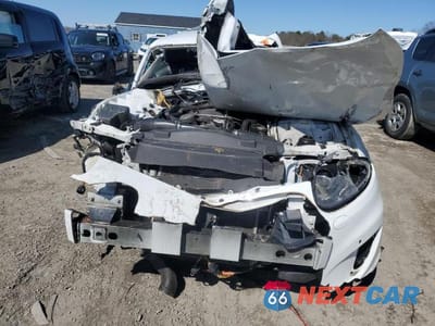 Piąte zdjęcie samochodu w środku: 2015 JAGUAR XK VIN:SAJWA4FB5FLB55131 - miniatura