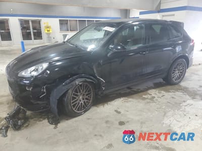 2017 PORSCHE CAYENNE WP1AA2A27HKA86824 - główne zdjęcie licytacji z USA - miniatura