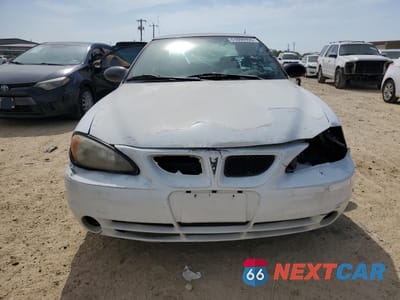 Piąte zdjęcie samochodu w środku: 2004 PONTIAC GRAND AM SE1 VIN:1G2NF52E04C240085 - miniatura