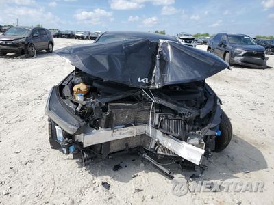 Piąte zdjęcie samochodu w środku: 2023 KIA K5 LXS VIN:5XXG14J26PG217709 - miniatura