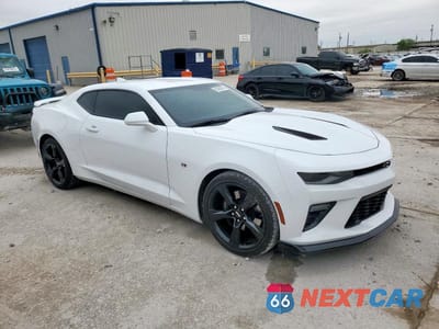 Czwarte zdjęcie samochodu z boku: 2016 CHEVROLET CAMARO SS VIN:1G1FH1R7XG0119945 - miniatura