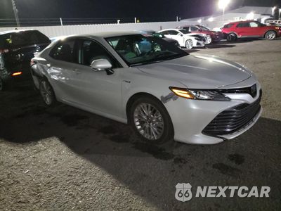 Czwarte zdjęcie samochodu z boku: 2020 TOYOTA CAMRY XLE VIN:4T1F31AK7LU530157 - miniatura