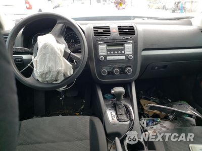 Zdjęcie 8 z 12 samochodu: 2010 VOLKSWAGEN JETTA S VIN:3VWJZ7AJ2AM005738 - miniatura