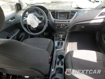 Zdjęcie 8 z 12 samochodu: 2018 HYUNDAI ACCENT SE VIN:3KPC24A32JE024574 - miniatura
