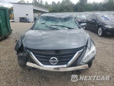 Piąte zdjęcie samochodu w środku: 2017 NISSAN ALTIMA 2.5 VIN:1N4AL3AP9HC222156 - miniatura
