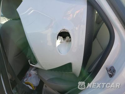 Zdjęcie 11 z 13 samochodu: 2014 FORD FOCUS SE VIN:1FADP3F25EL406942 - miniatura