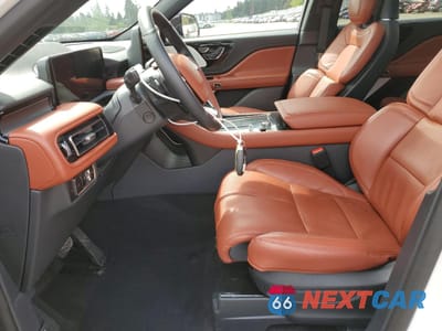 Zdjęcie 7 z 16 samochodu: 2025 LINCOLN AVIATOR RESERVE VIN:5LM5J7XC6SGL05792 - miniatura