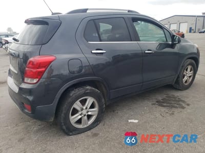 Trzecie zdjęcie samochodu z tyłu: 2017 CHEVROLET TRAX 1LT VIN:3GNCJLSB2HL266829 - miniatura