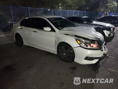 Czwarte zdjęcie samochodu z boku: 2017 HONDA ACCORD SPORT VIN:1HGCR2F53HA058399 - miniatura
