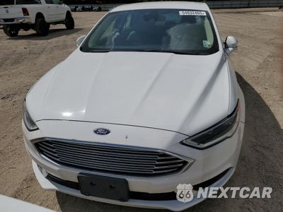 Piąte zdjęcie samochodu w środku: 2018 FORD FUSION SE HYBRID VIN:3FA6P0LU8JR118633 - miniatura