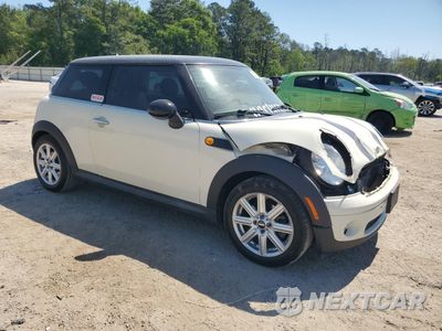 Czwarte zdjęcie samochodu z boku: 2009 MINI COOPER VIN:WMWMF33589TU75834 - miniatura