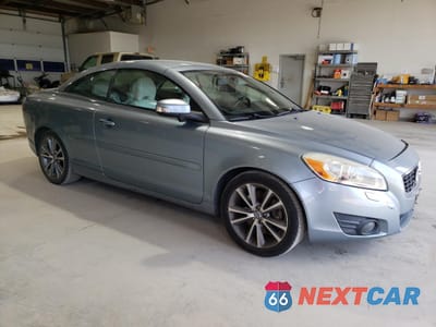 Czwarte zdjęcie samochodu z boku: 2011 VOLVO C70 T5 VIN:YV1672MC3BJ120324 - miniatura