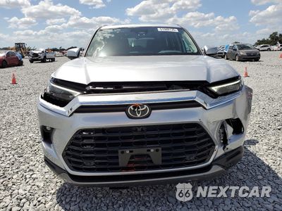 Piąte zdjęcie samochodu w środku: 2024 TOYOTA GRAND HIGHLANDER XLE VIN:5TDAAAB56RS053778 - miniatura