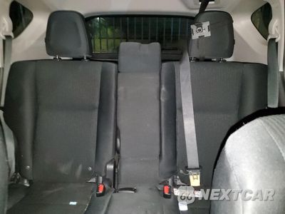 Zdjęcie 10 z 13 samochodu: 2016 TOYOTA RAV4 LE VIN:JTMZFREVXGD085219 - miniatura
