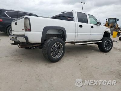 Trzecie zdjęcie samochodu z tyłu: 2003 GMC SIERRA C2500 HEAVY DUTY VIN:1GTHC23U23F102681 - miniatura