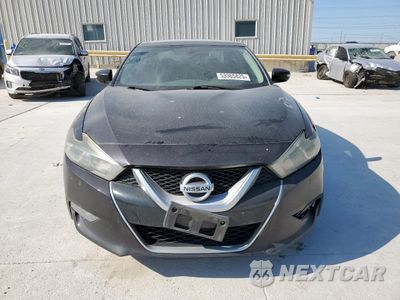 Piąte zdjęcie samochodu w środku: 2017 NISSAN MAXIMA 3.5S VIN:1N4AA6AP0HC362958 - miniatura