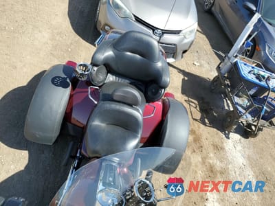 Piąte zdjęcie samochodu w środku: 2014 HARLEY-DAVIDSON FLHTCUTG TRI GLIDE ULTRA VIN:1HD1MAL16EB851006 - miniatura