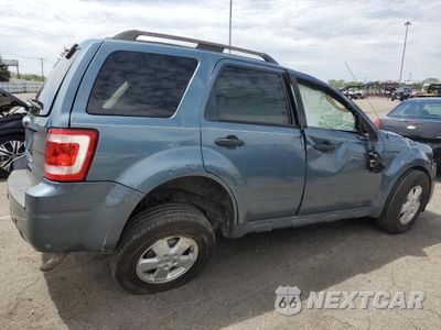 Trzecie zdjęcie samochodu z tyłu: 2011 FORD ESCAPE XLT VIN:1FMCU0D7XBKC40815 - miniatura