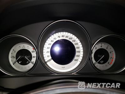 Zdjęcie 9 z 12 samochodu: 2012 MERCEDES-BENZ C 250 VIN:WDDGF4HB0CA634553 - miniatura