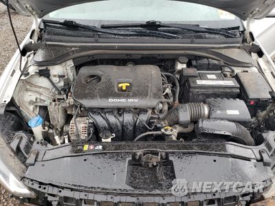 Zdjęcie 11 z 13 samochodu: 2017 HYUNDAI ELANTRA SE VIN:5NPD84LF4HH089135 - miniatura