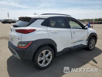 Trzecie zdjęcie samochodu z tyłu: 2022 HYUNDAI KONA SEL VIN:KM8K6CAB3NU878610 - miniatura
