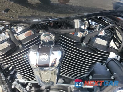 Zdjęcie 8 z 9 samochodu: 2018 HARLEY-DAVIDSON FLHX STREET GLIDE VIN:1HD1KBC16JB675077 - miniatura
