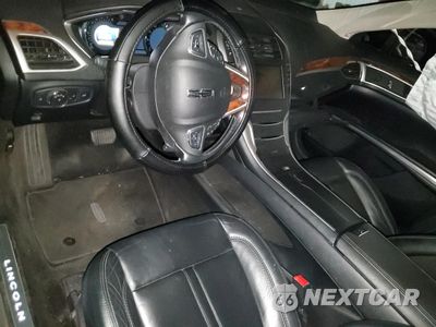 Zdjęcie 8 z 12 samochodu: 2015 LINCOLN MKZ VIN:3LN6L2G91FR621673 - miniatura