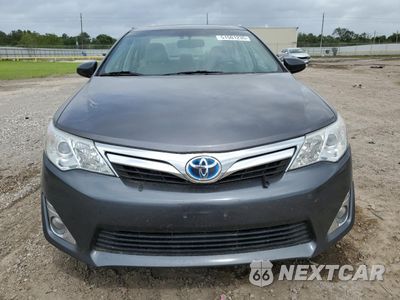 Piąte zdjęcie samochodu w środku: 2013 TOYOTA CAMRY HYBRID VIN:4T1BD1FKXDU094717 - miniatura