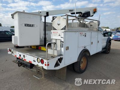 Czwarte zdjęcie samochodu z boku: 2013 FORD F450 SUPER DUTY BUCKET TRUCK VIN:1FDUF4GY1DEA87429 - miniatura