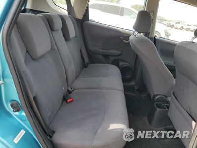 Zdjęcie 10 z 12 samochodu: 2013 HONDA FIT VIN:JHMGE8H33DC030965 - miniatura